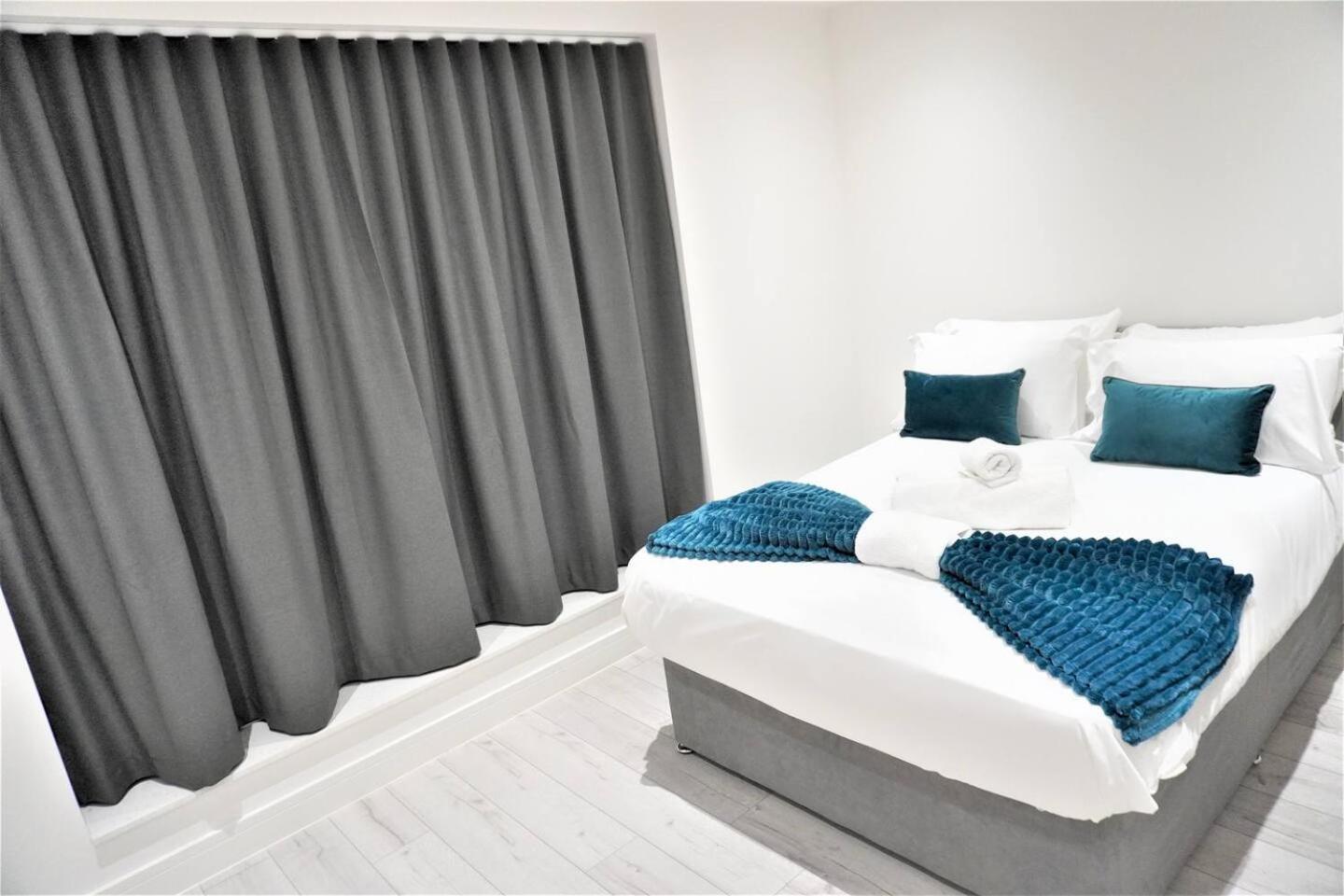 Queens Luxury Apartments Wembley Stadium - Londra Esterno foto