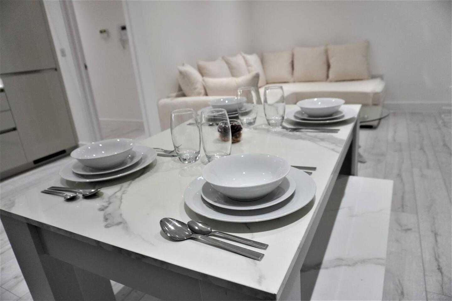 Queens Luxury Apartments Wembley Stadium - Londra Esterno foto