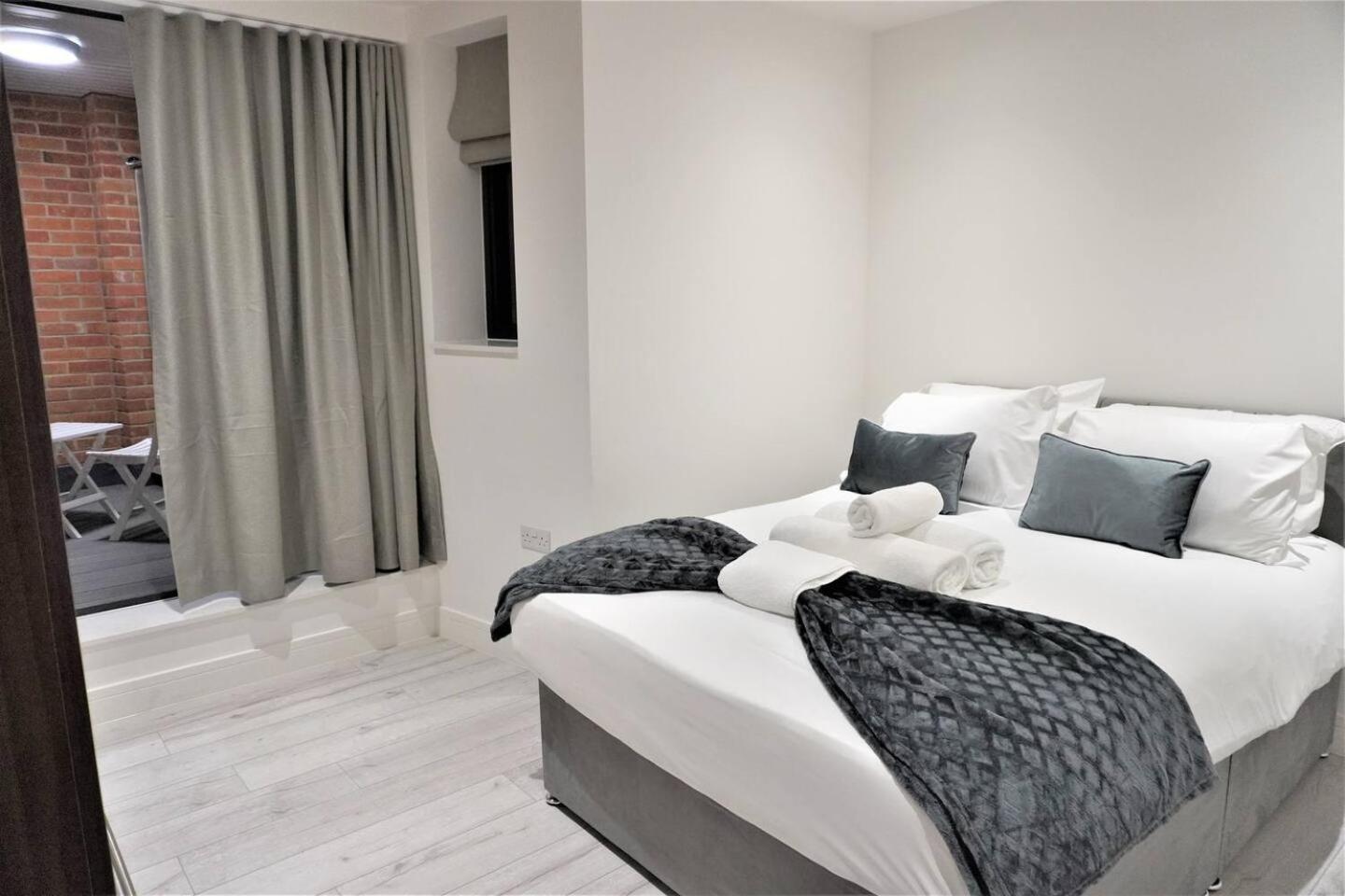 Queens Luxury Apartments Wembley Stadium - Londra Esterno foto