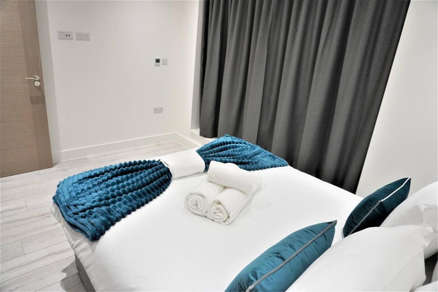 Queens Luxury Apartments Wembley Stadium - Londra Esterno foto