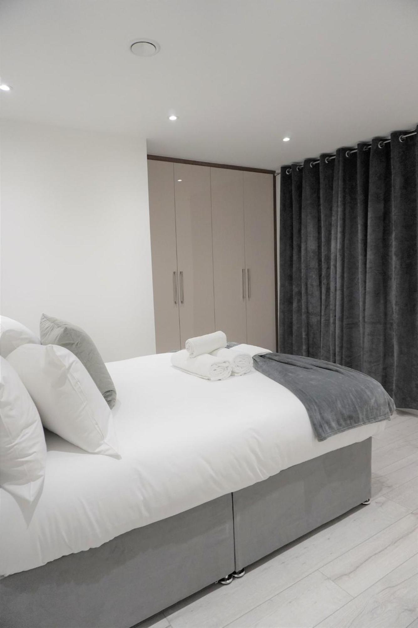 Queens Luxury Apartments Wembley Stadium - Londra Esterno foto