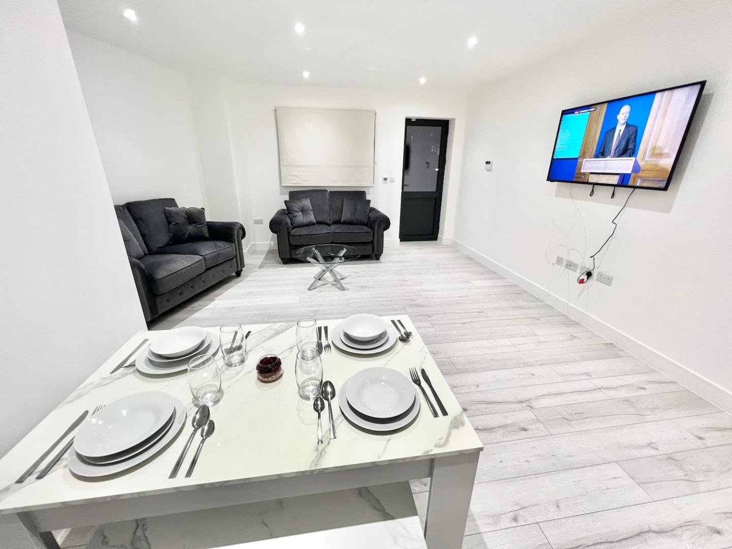 Queens Luxury Apartments Wembley Stadium - Londra Esterno foto