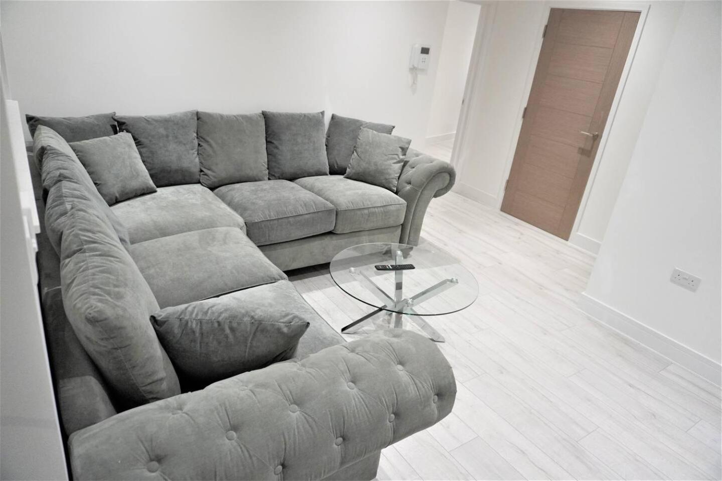 Queens Luxury Apartments Wembley Stadium - Londra Esterno foto